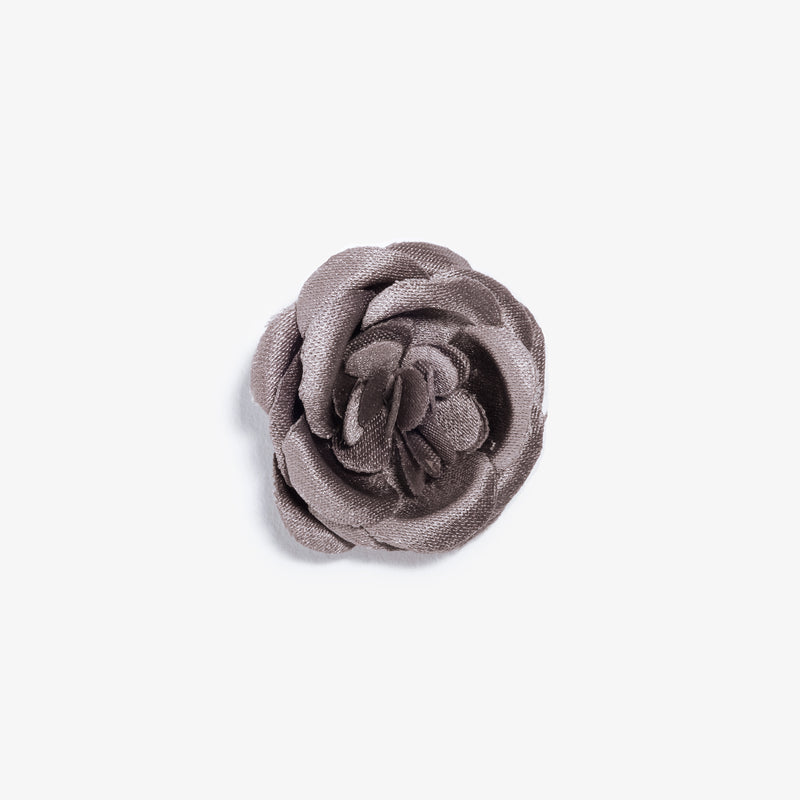 Smokey Small Lapel Flower